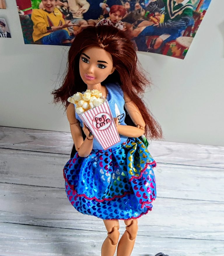 Making Miniature Popcorn Tubs – 1:6th Scale